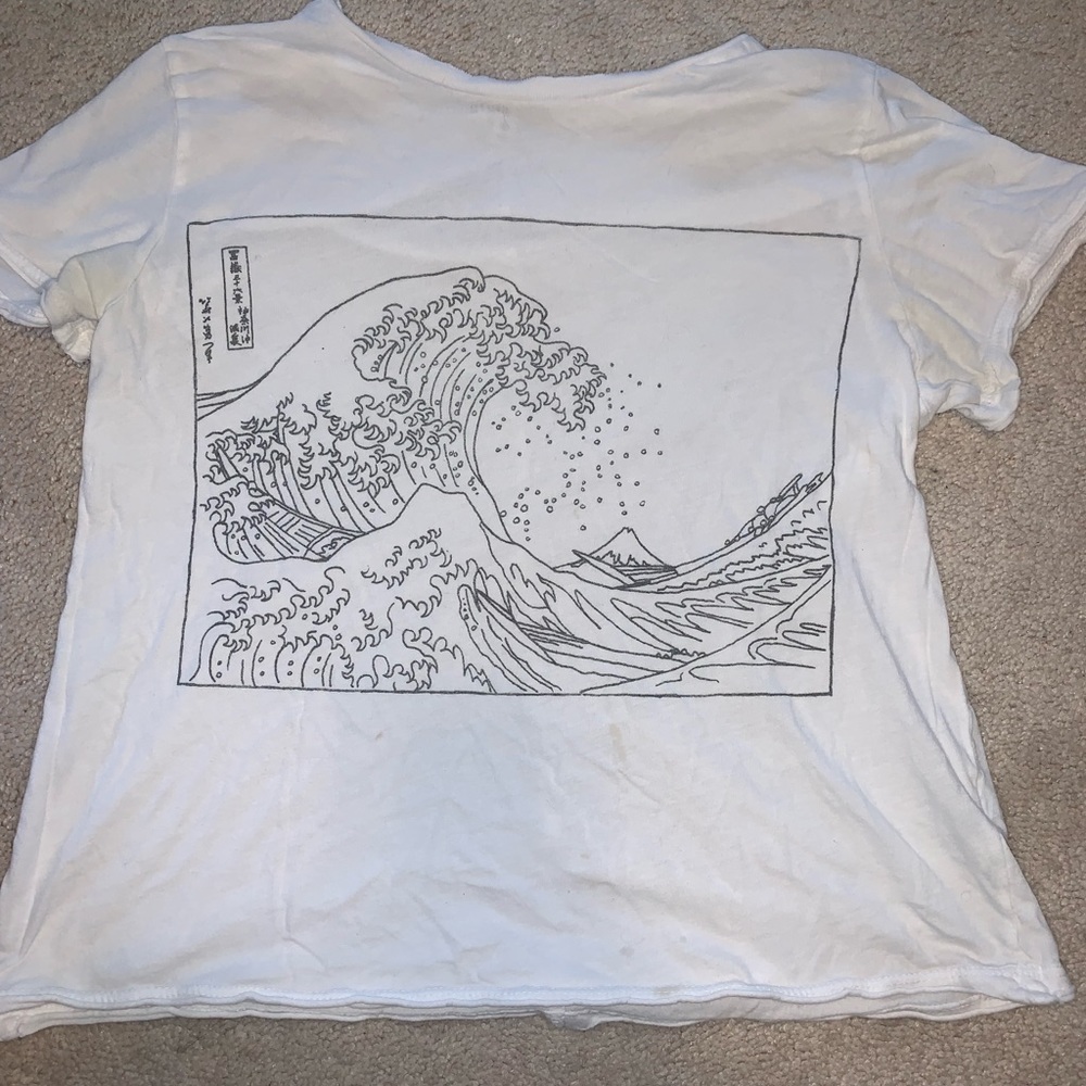 White wave shirt